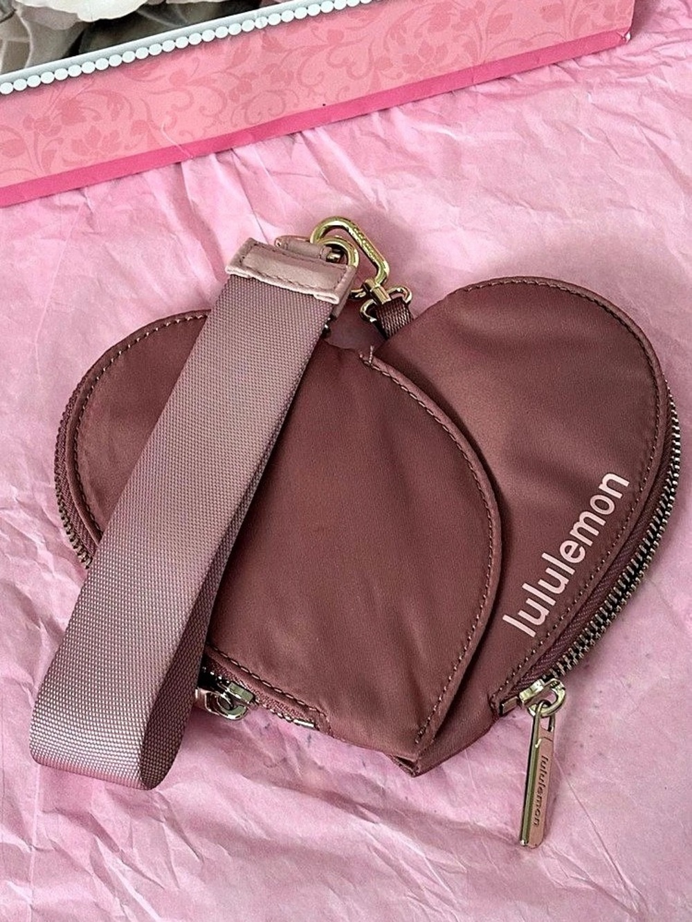 Lululemon Dual Pouch Wristlet Heart